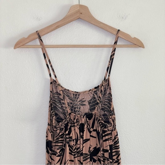 Wild Fable Smocked Midi Beach Dress Tropical Palm Print Clay Black XS - Picture 7 of 12